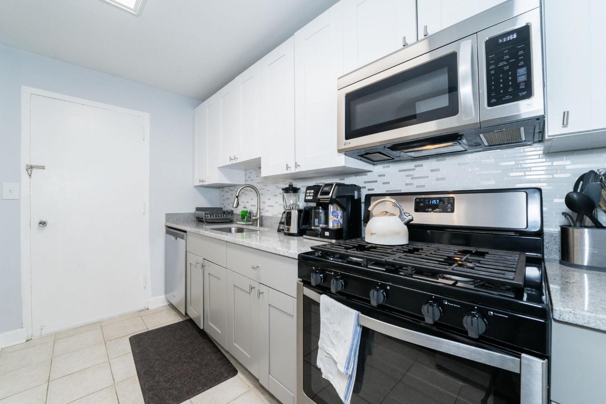 21Floor-Renovated 2Br,1Bath King And Queen Bed And Parking أتلانتا المظهر الخارجي الصورة