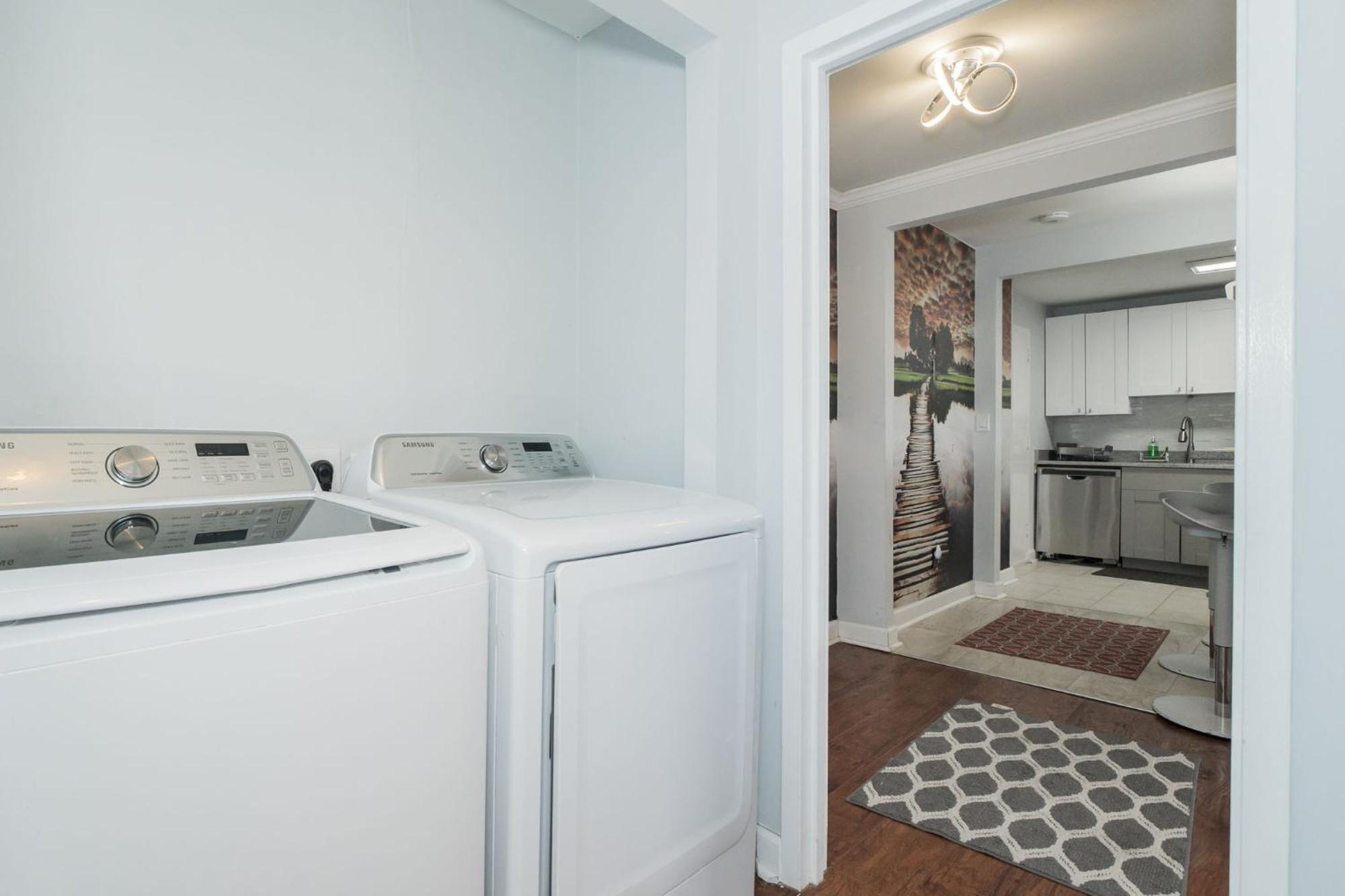21Floor-Renovated 2Br,1Bath King And Queen Bed And Parking أتلانتا المظهر الخارجي الصورة
